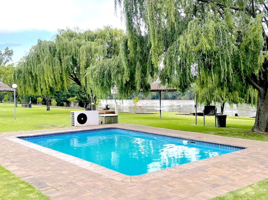 3 Bedroom Property for Sale in Vaalpark Free State